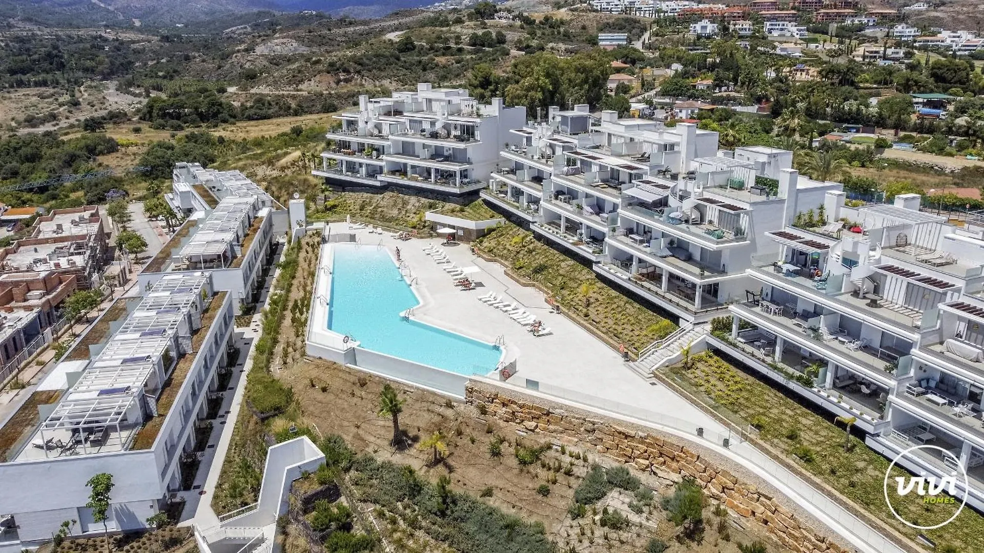 펜션 Vivi Homes - Sonrisa Pool, Terrace, Golf & Beach 에스테포나